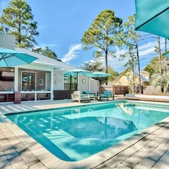 Wood Beach Retreat