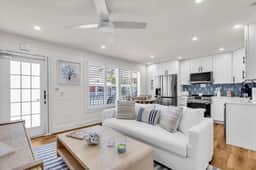 Rambo's Beach Retreat - Image 5