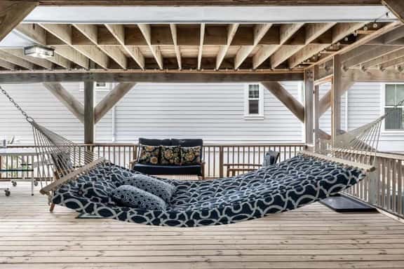 Porch Paradise - Image 1
