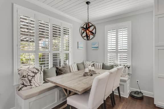 Wood Beach Retreat - Image 2