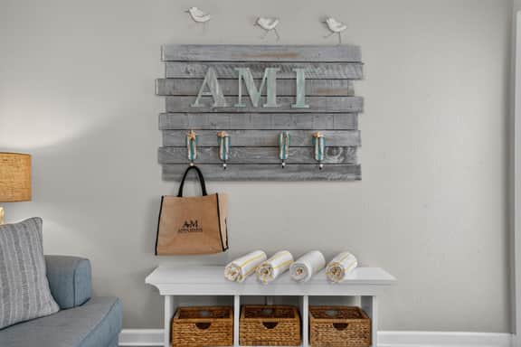 TRADEWINDS COTTAGE #29 - Image 3